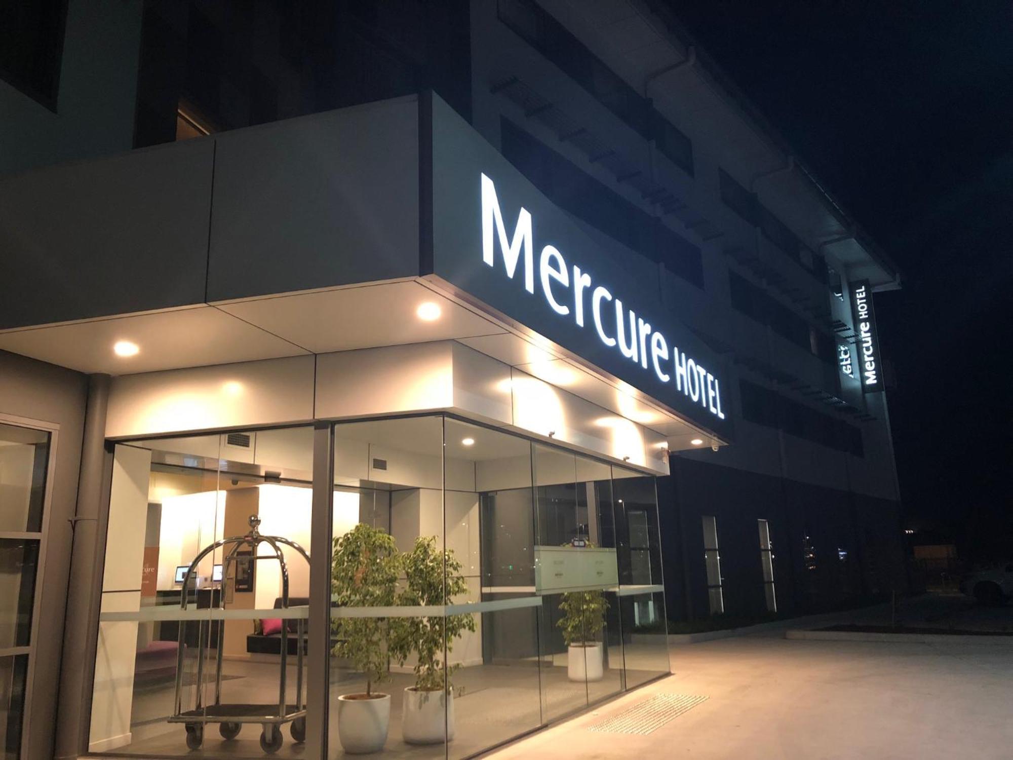 Mercure Newcastle Airport Exterior foto